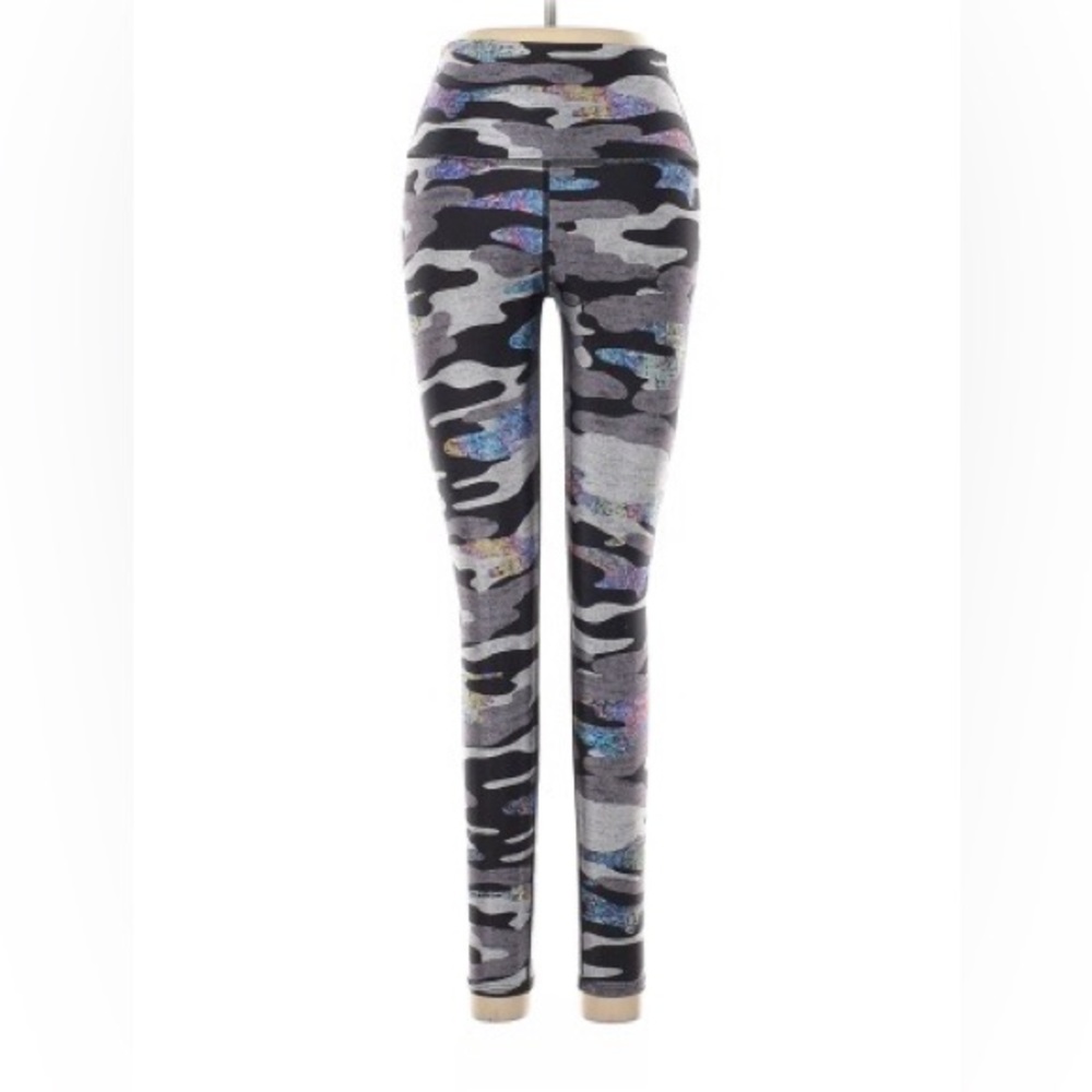 Pixie Lane camo leggings
